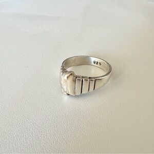 Maiden Name 925 sterling silver ribbed Agate stone insert signet ring